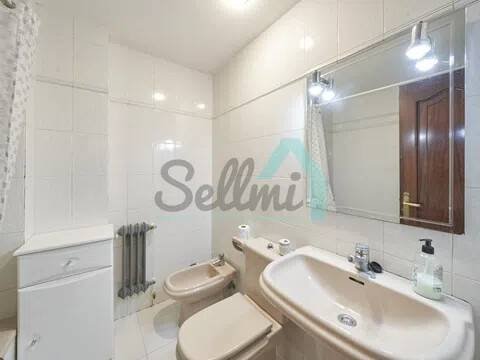 Piso de 70 m² en Oviedo