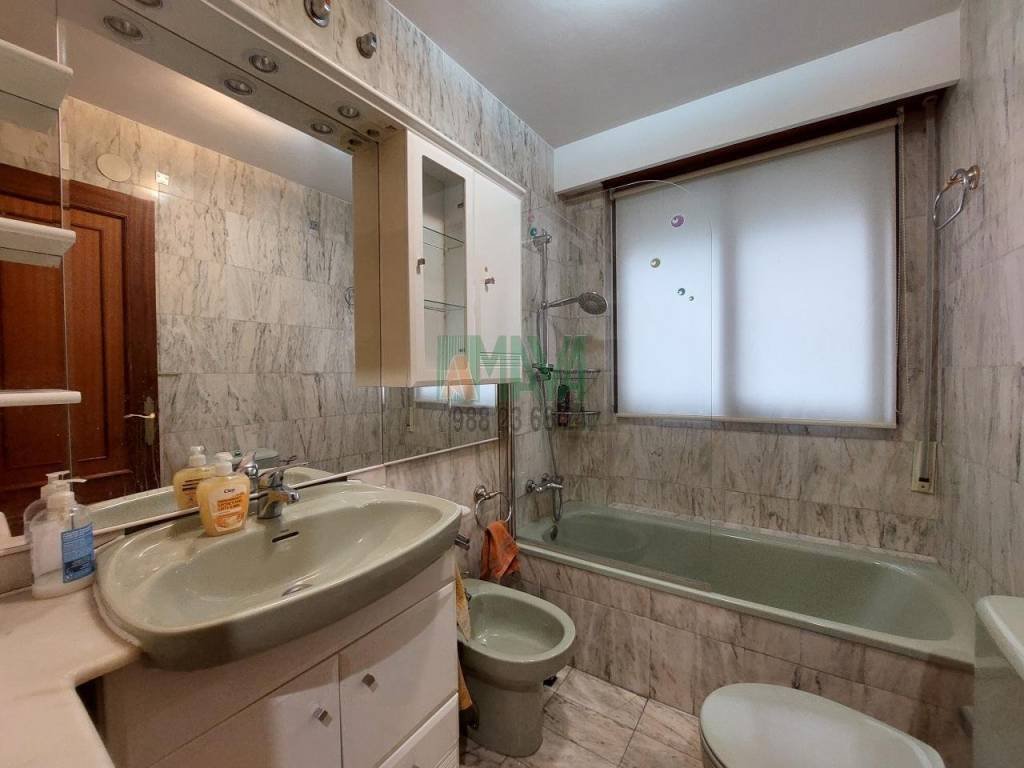 Piso de 85 m² en Ourense