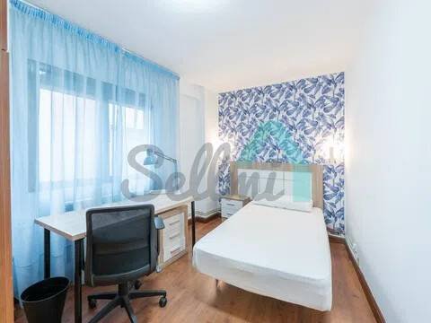 Pis de 127 m² a Oviedo