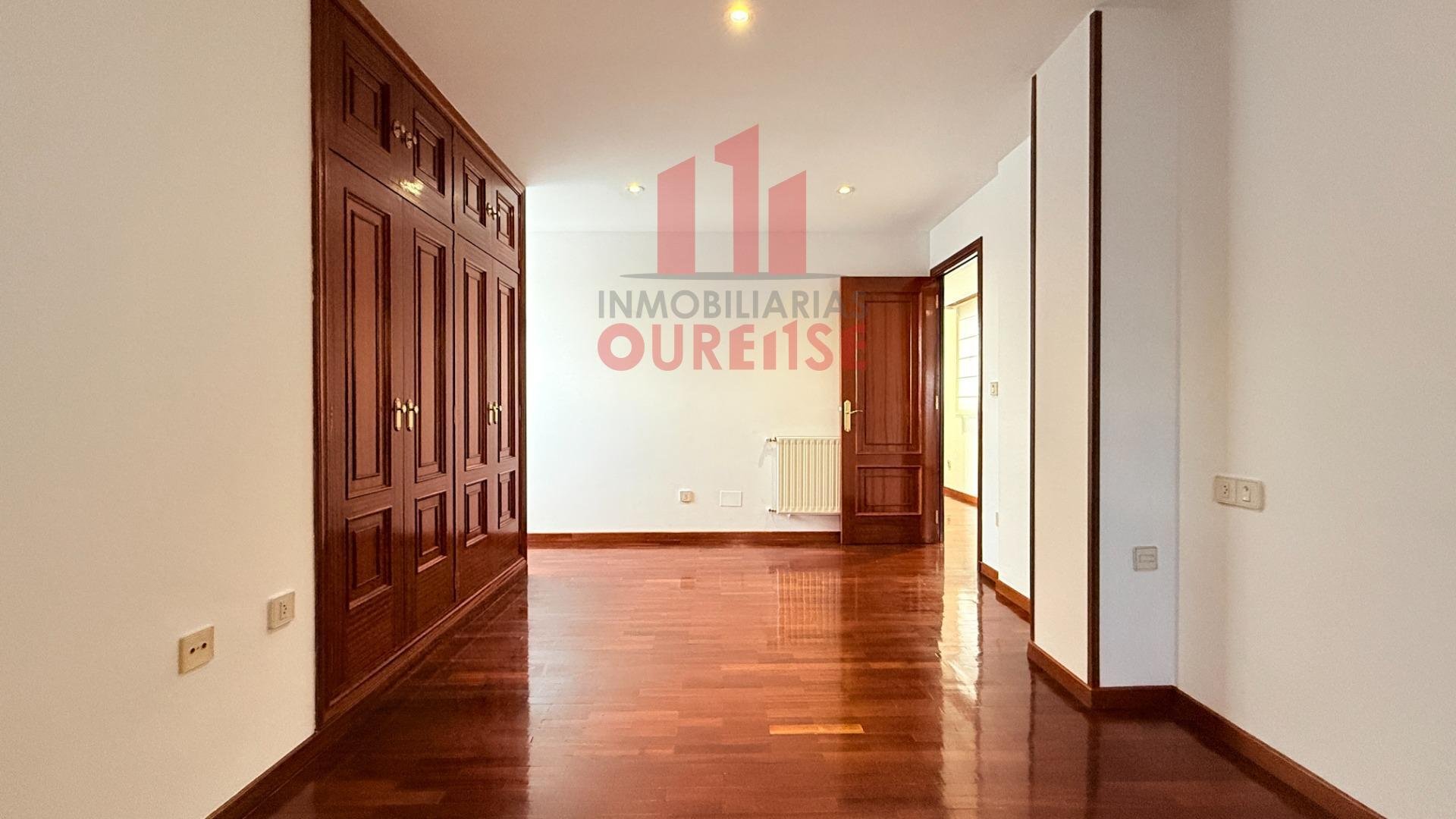 Appartement 82 m² à Ourense