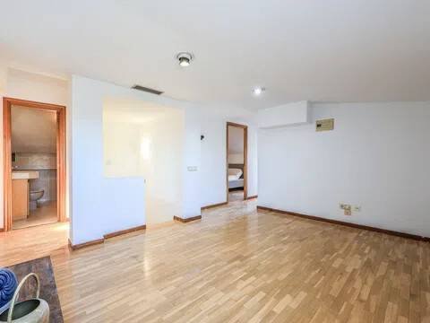 Wohnung 217 m² in Madrid