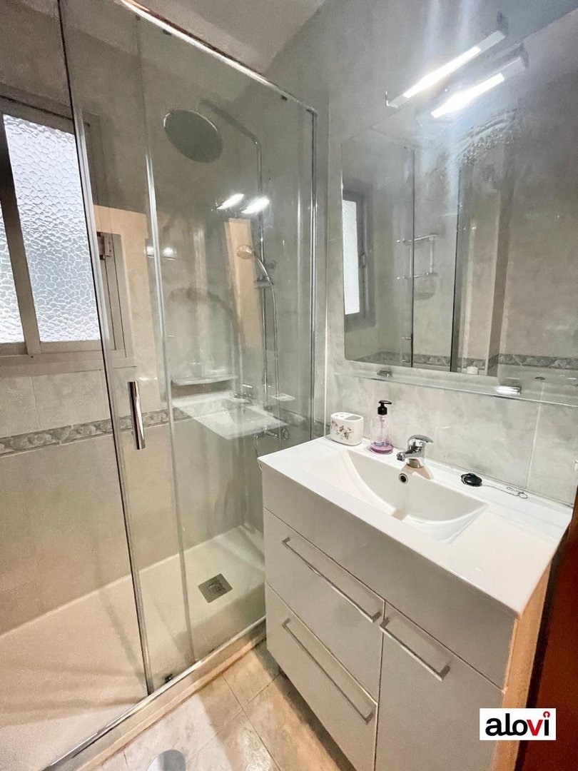 Piso de 90 m² en Granada