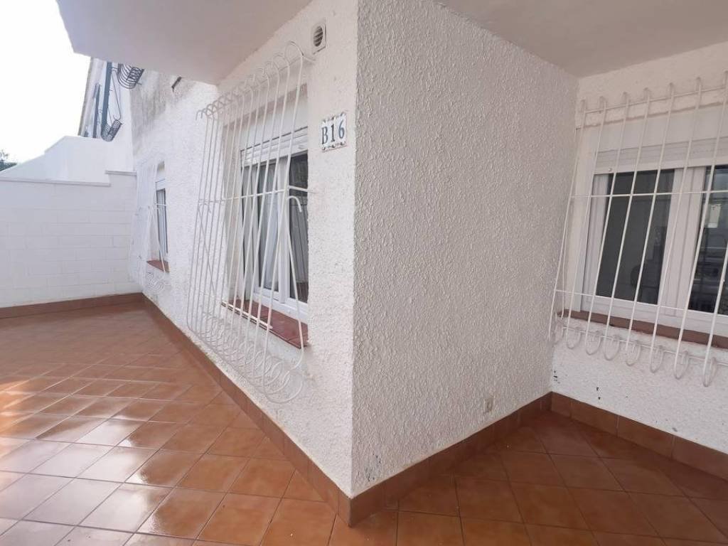 Casa de 80 m² a Oriola