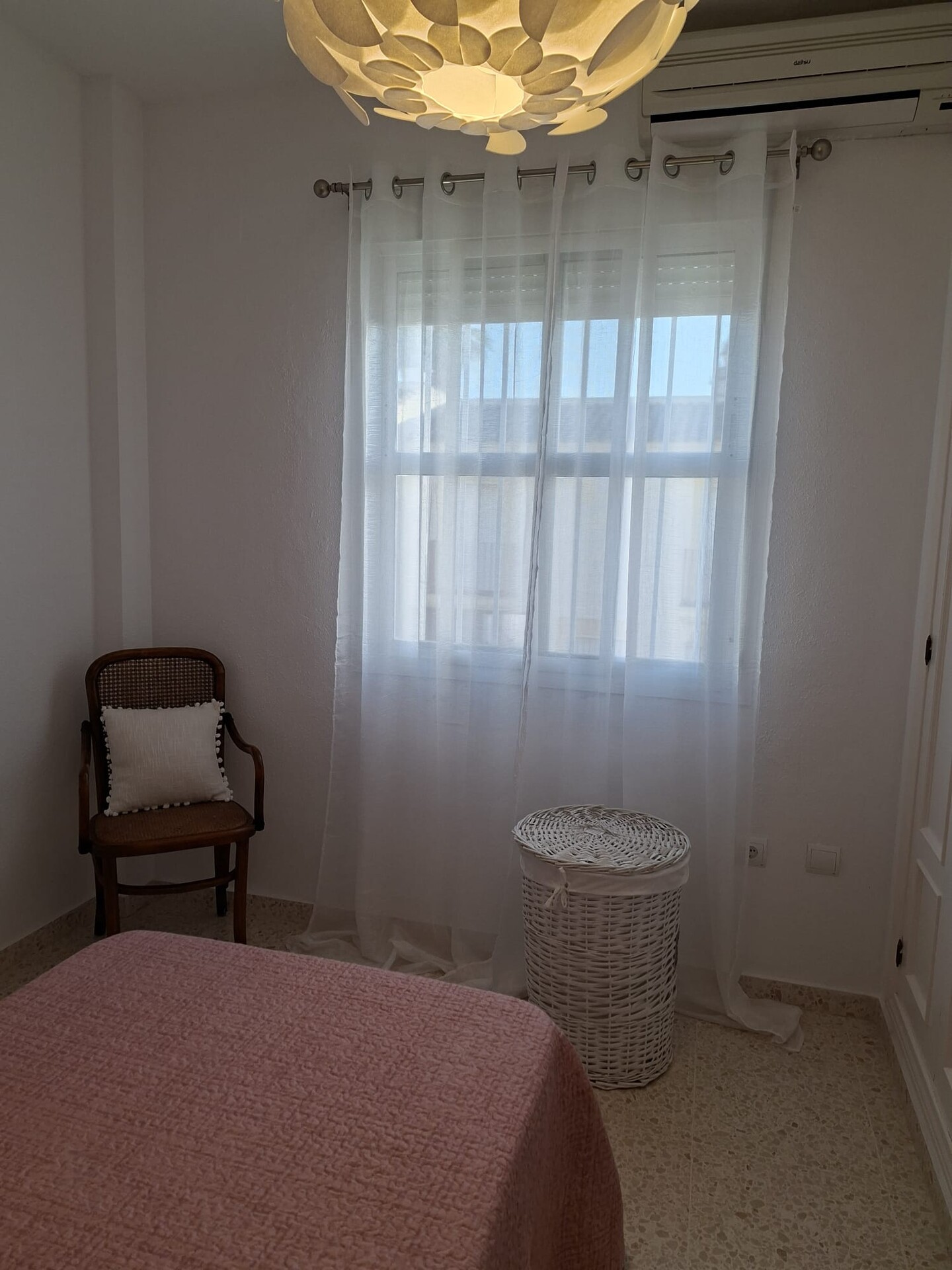 Habitación 120 m², Bollullos de la Mitación