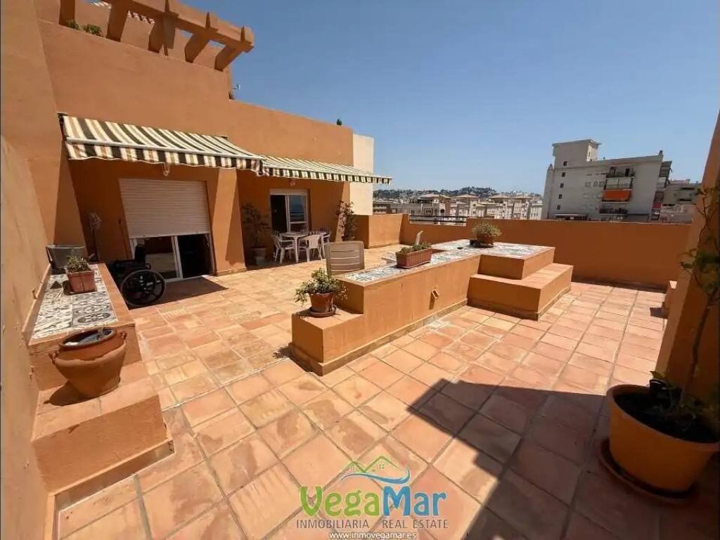 Wohnung 70 m² in Almuñécar