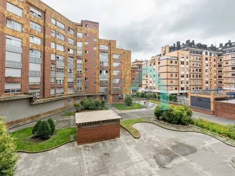 Piso de 46 m² en Oviedo