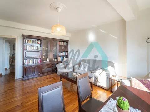 Piso de 212 m² en Oviedo