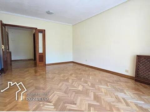 Piso de 125 m² en Pozuelo de Alarcón