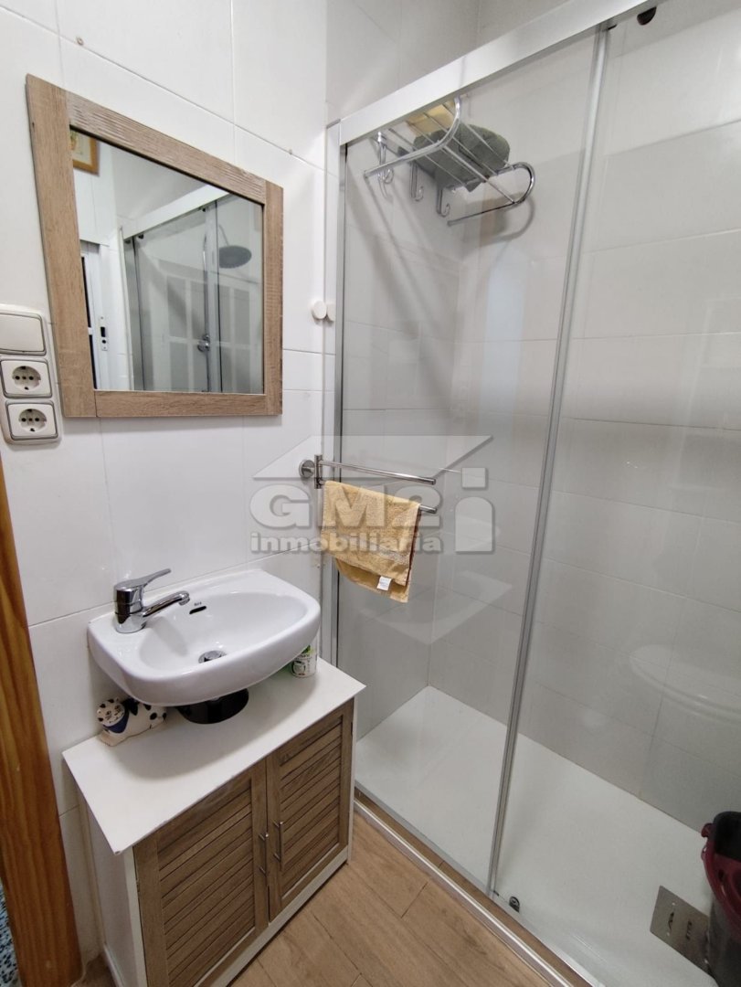 Piso de 80 m² en Granada