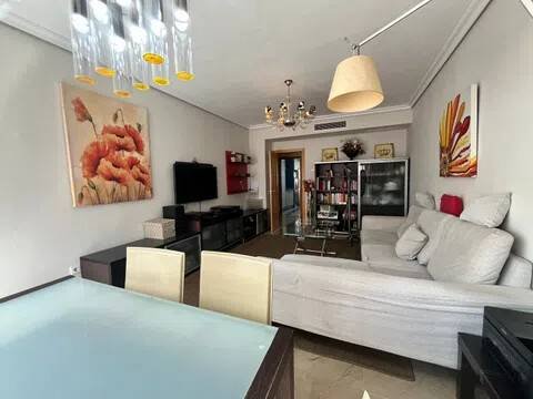 Apartamento 95 m² em Sevilla