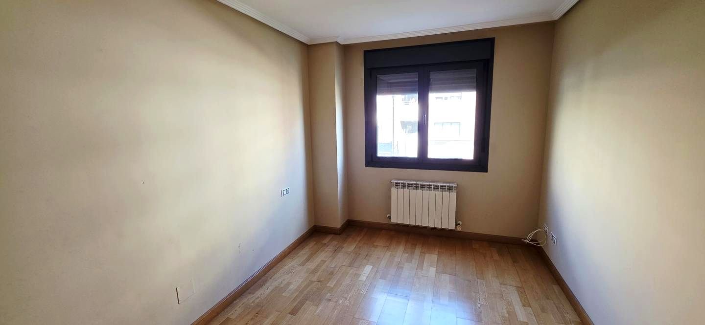 Pis de 117 m² a Oviedo
