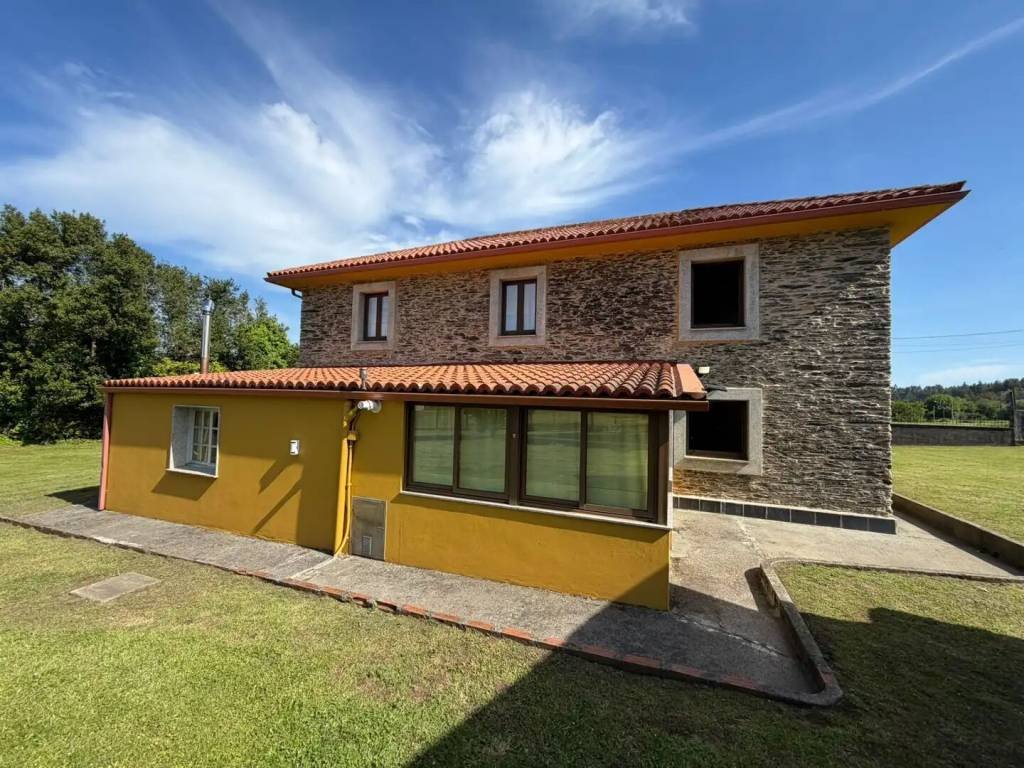 Casa de 182 m² en Valdoviño