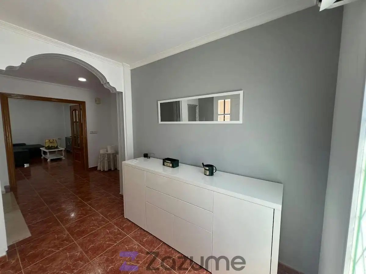 Casa de 320 m² en Manises