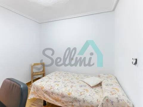 Piso de 78 m² en Oviedo