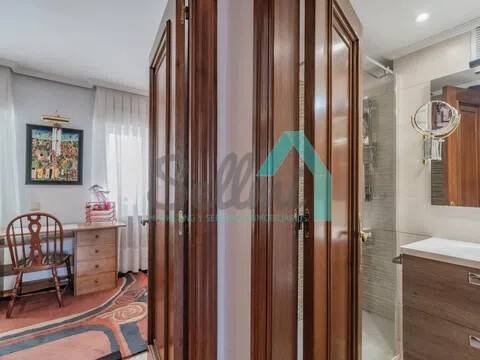 Piso de 75 m² en Oviedo