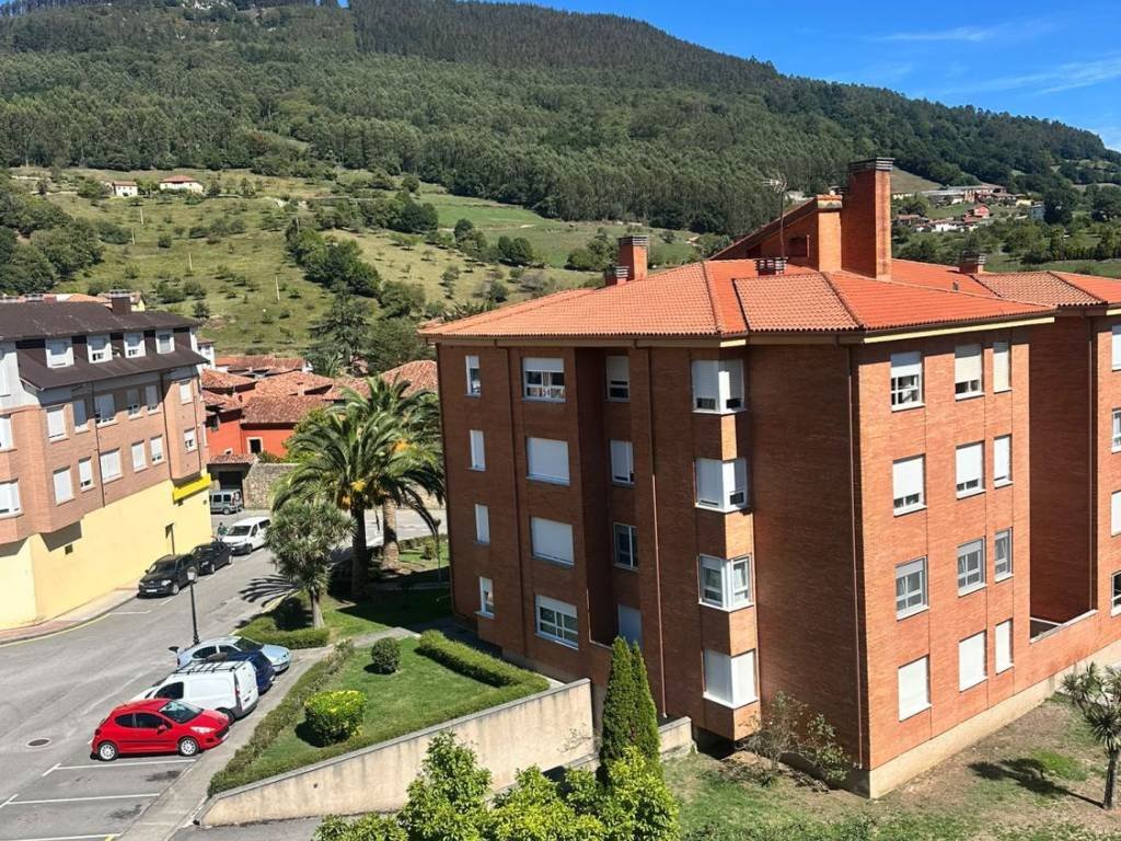 Pis de 140 m² a Salas