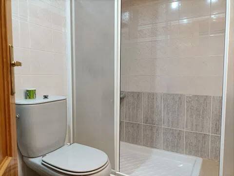 Habitación 240 m², La Almunia de Doña Godina