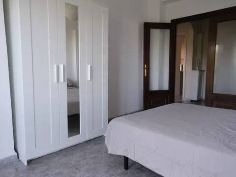 Habitación 140 m², Lérida