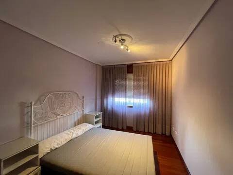 Piso de 120 m² en Narón