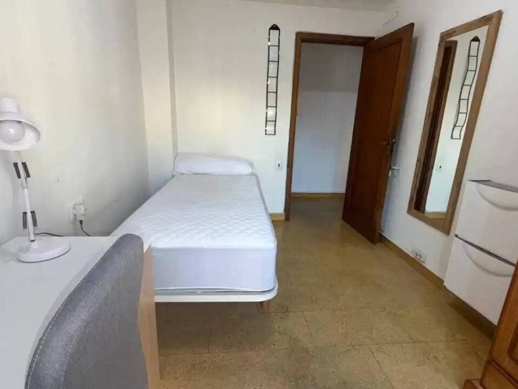 Piso de 95 m² en Ourense