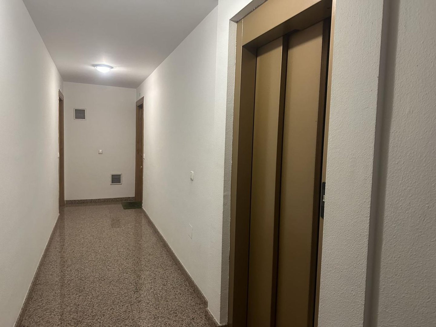 Pis de 100 m² a Almeria