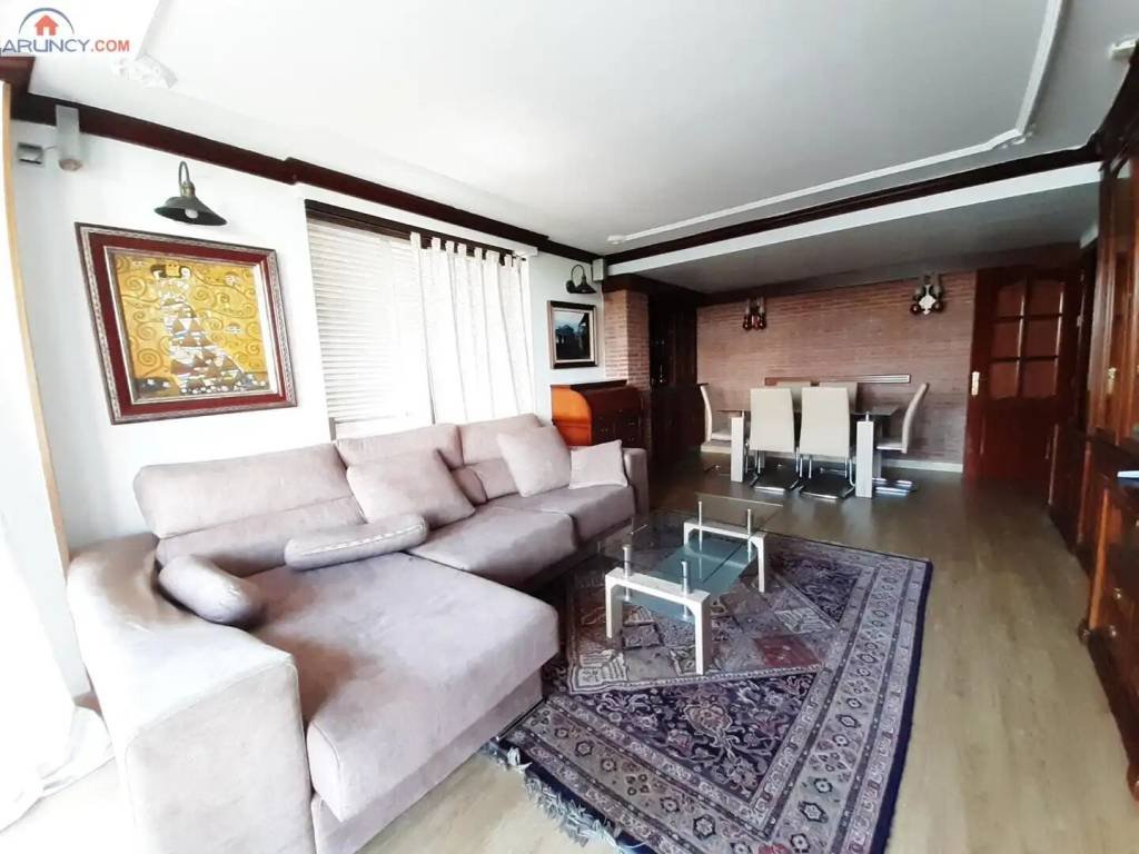 Piso de 120 m² en Sevilla