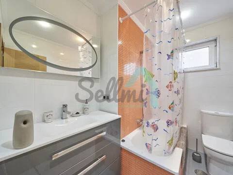 Piso de 80 m² en Oviedo