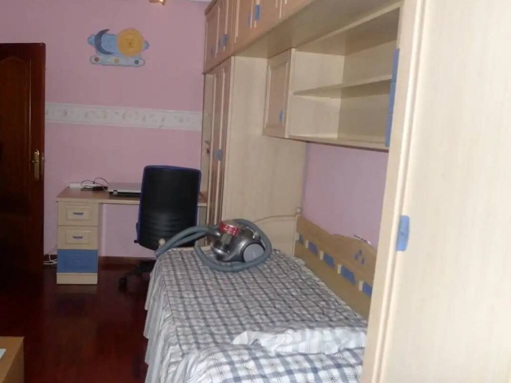 Piso de 80 m² en Ourense