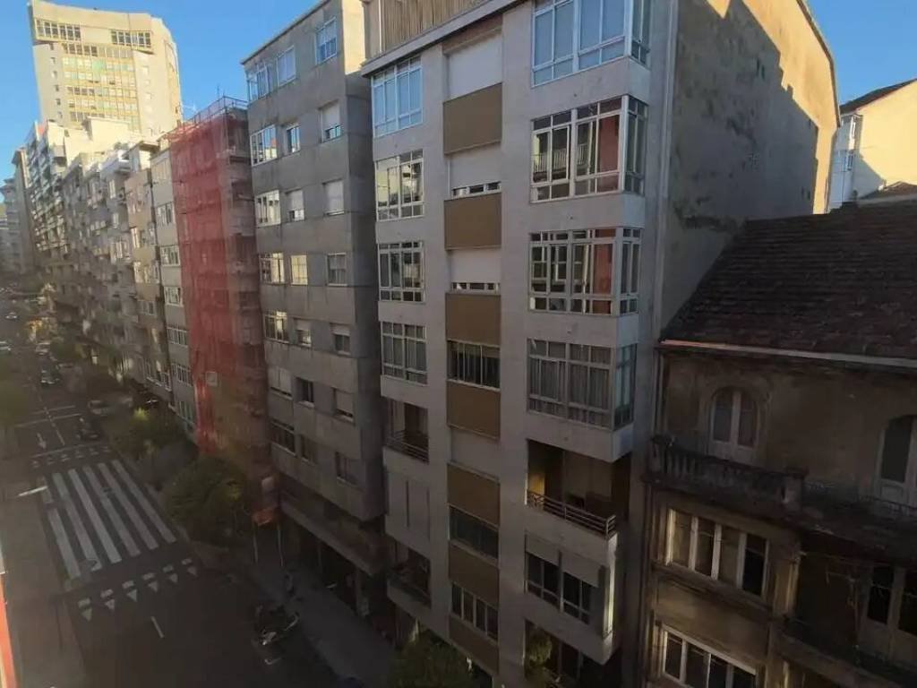 Piso de 95 m² en Ourense