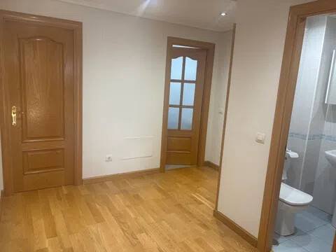 Piso de 89 m² en Oviedo