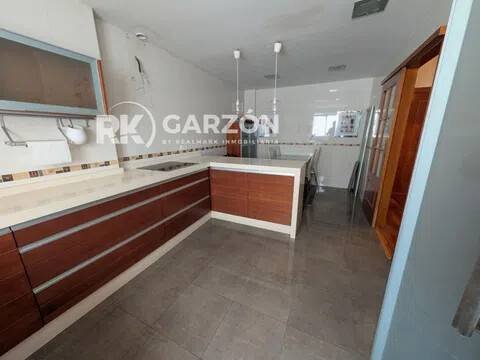 Piso de 142 m² en Almería