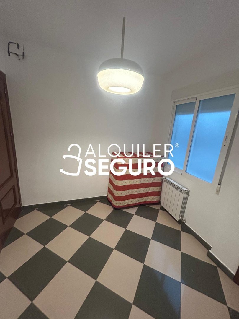 Piso de 100 m² en Granada