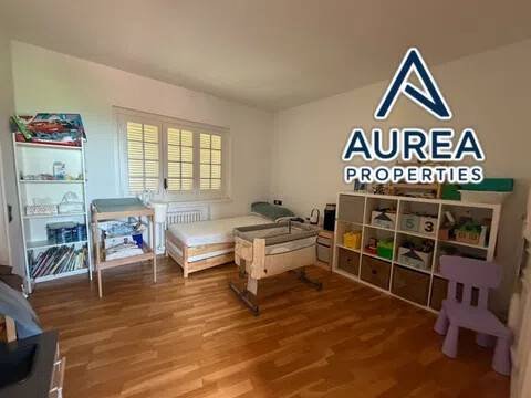 Haus 357 m² in Esplugues de Llobregat