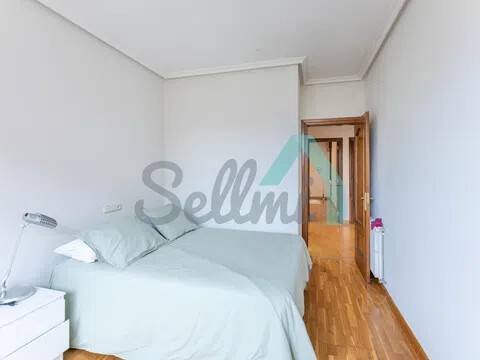 Piso de 132 m² en Oviedo