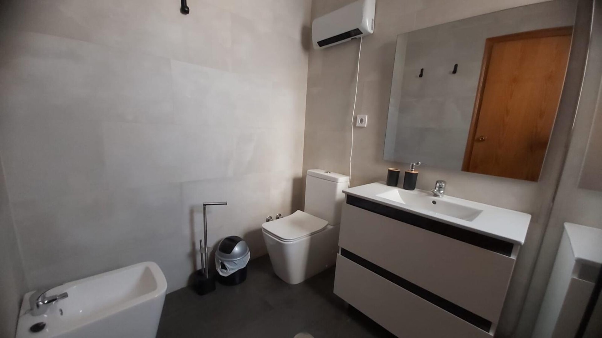 Habitación 189 m², Almería