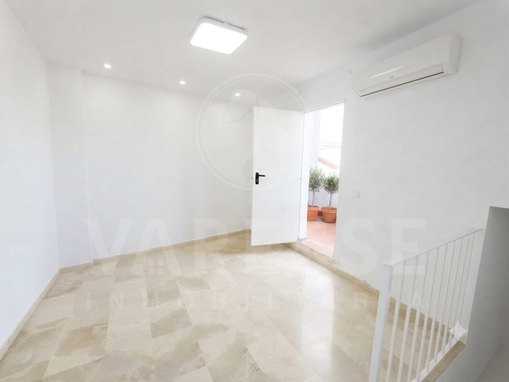 Piso de 74 m² en Aznalcázar