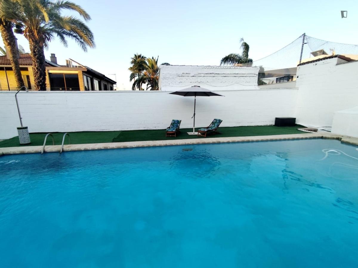 Habitació de lloguer, Dos Hermanas