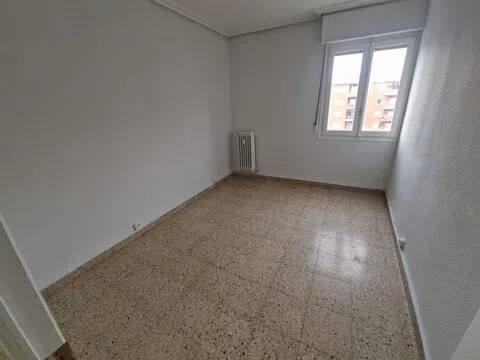 Piso de 95 m² en Logroño
