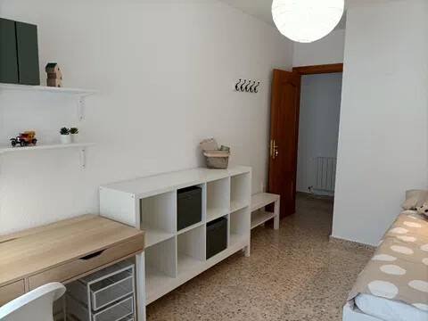 Habitación 240 m², La Almunia de Doña Godina