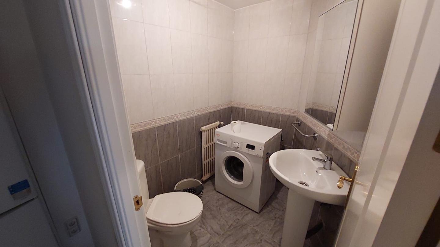 Piso de 77 m² en Granada