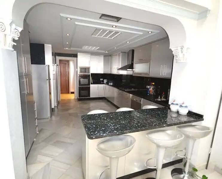 Wohnung 450 m² in Marbella