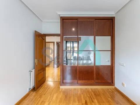 Piso de 132 m² en Oviedo