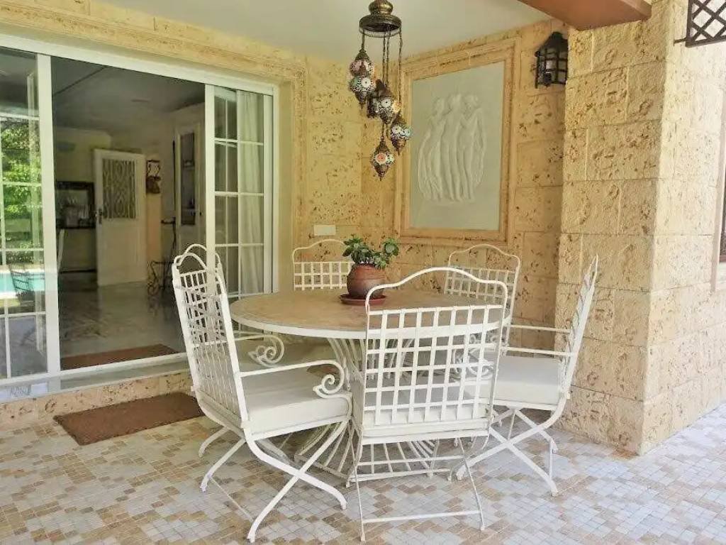 Casa de 180 m² en Marbella