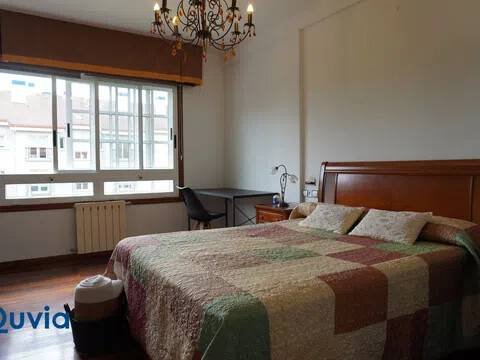 Habitación 260 m², Oleiros