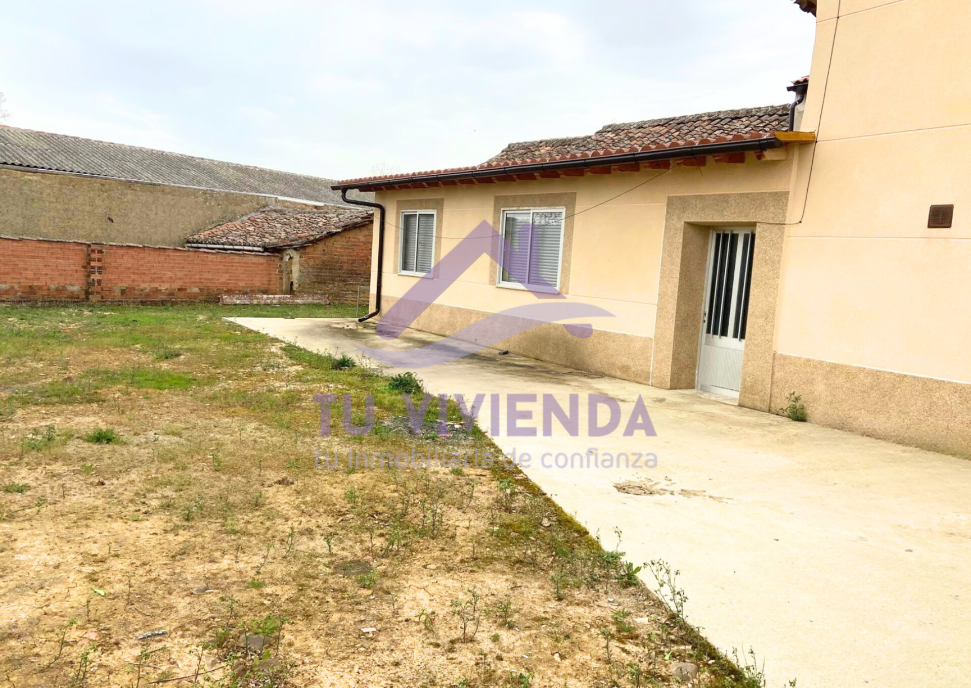 Casa de 250 m² en Saldaña