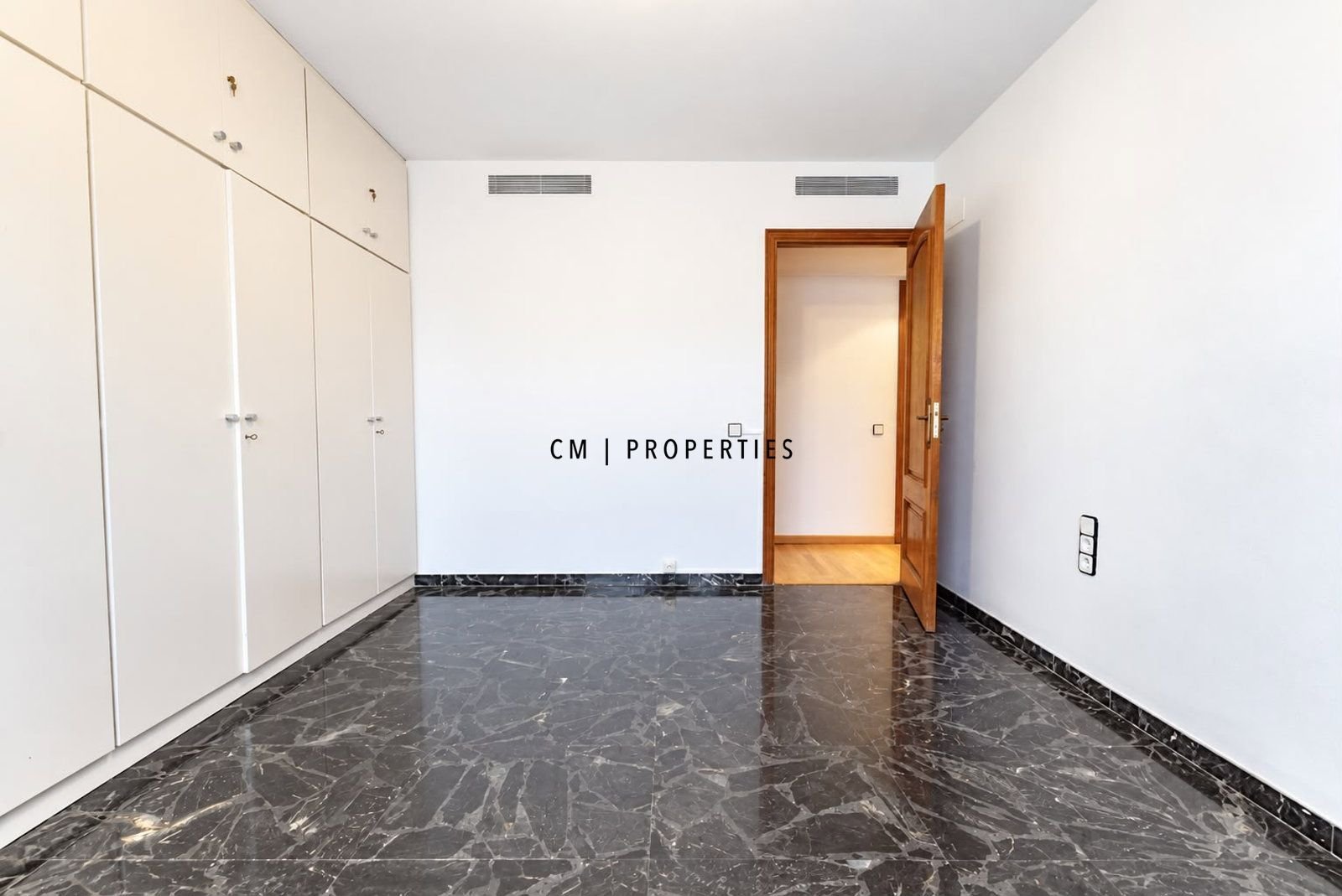 Appartamento 311 m² a Valencia