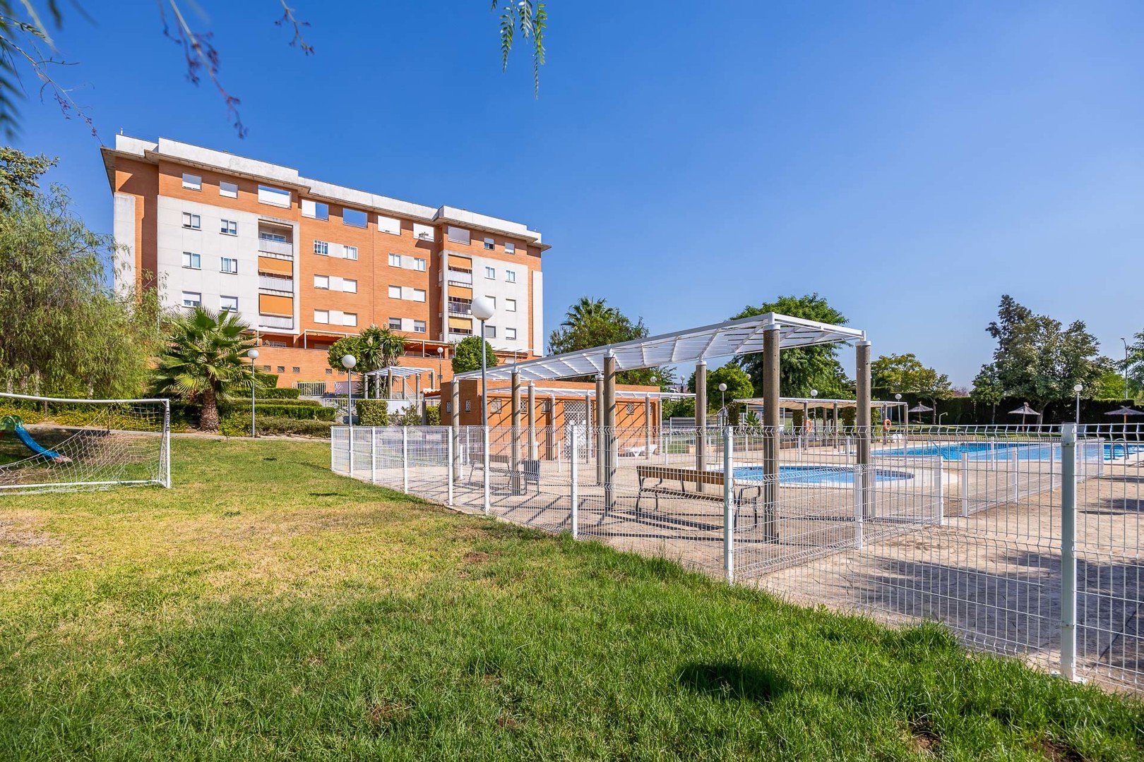 Pis de 96 m² a San Juan de Aznalfarache