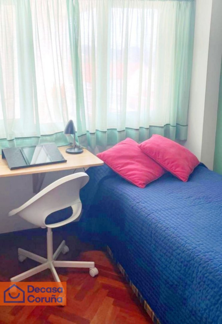 Piso de 90 m² en Oleiros