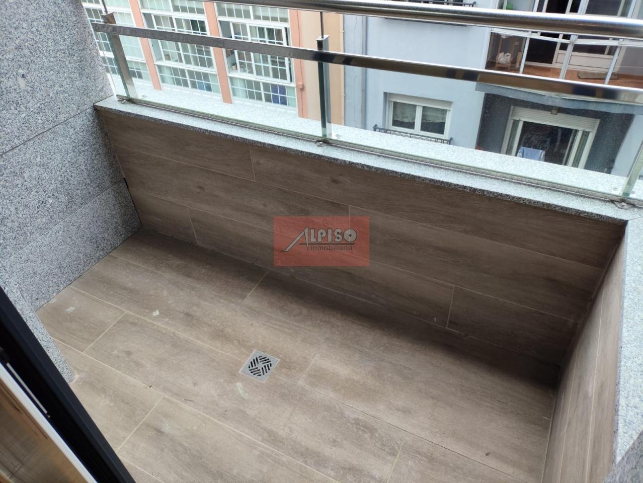 Piso de 70 m² en Ourense