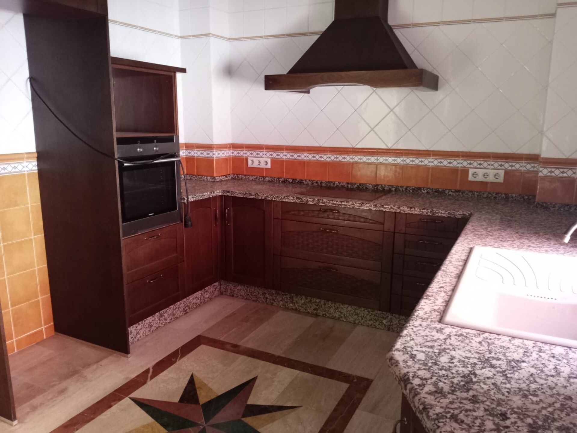 Casa de 120 m² en Mairena del Alcor